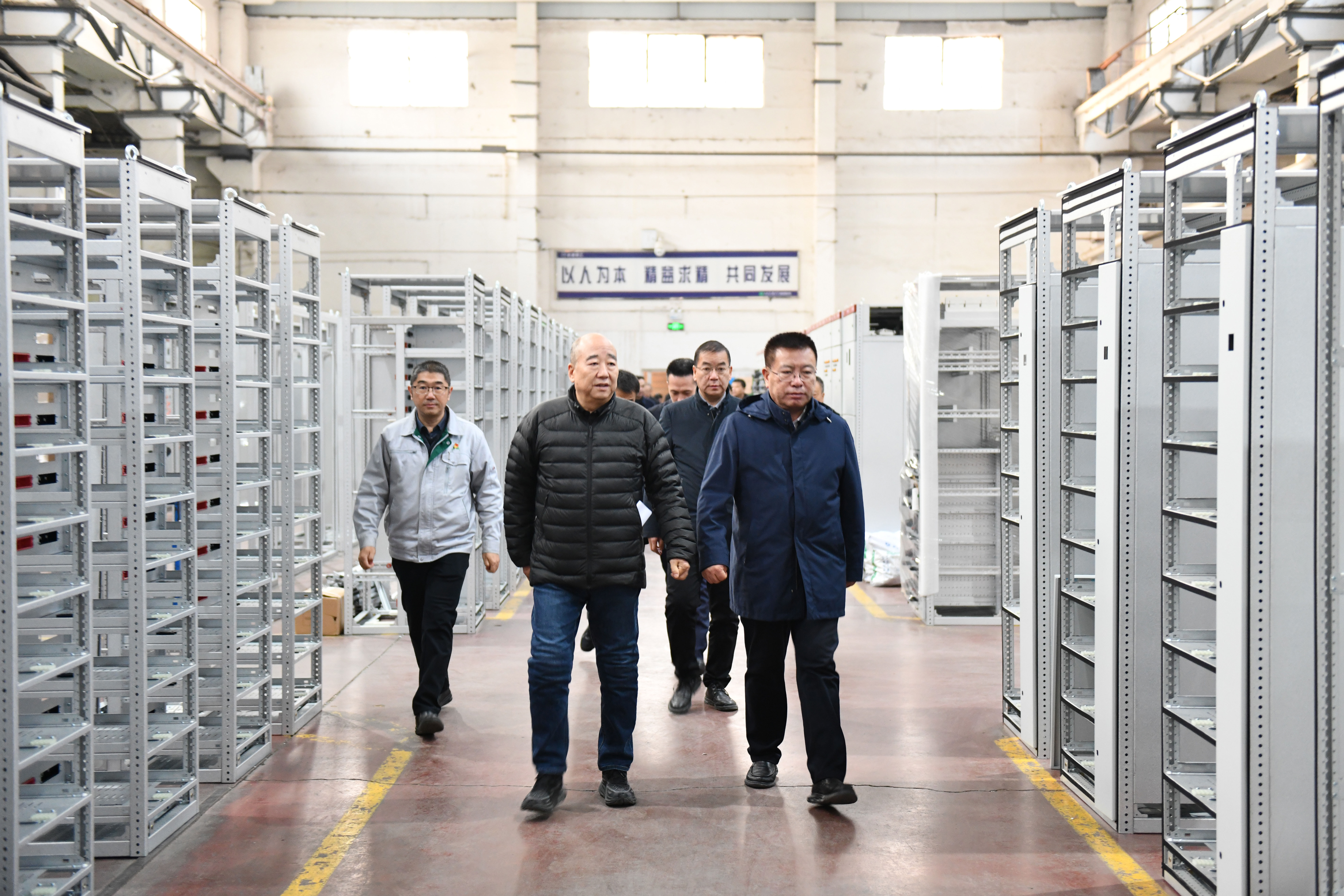 天水市委副書記、市長劉力江來集團(tuán)公司走訪調(diào)研